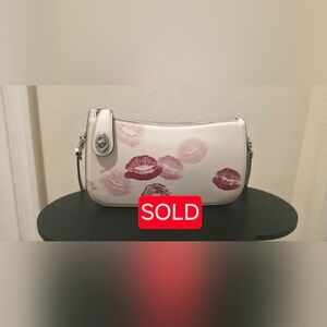 Coach Penn Lip-Print Leather Shoulder Bag